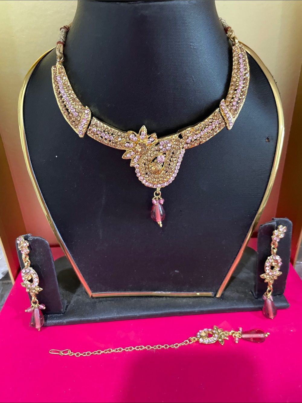 Elegant Gold-Tone Pink Crystal Necklace Set